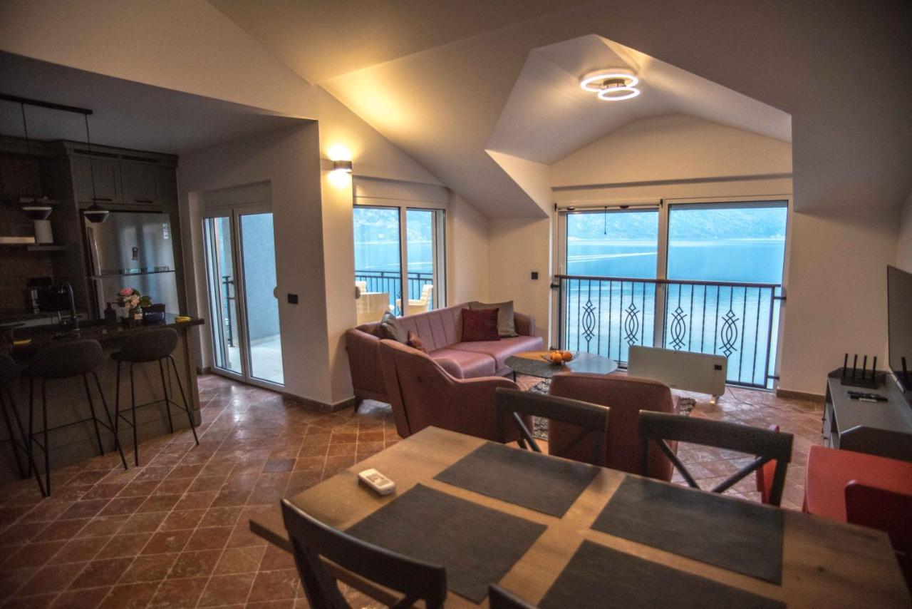 Modern Waterfront 3-Bed Apartment Donja Kostanjica Eksteriør bilde