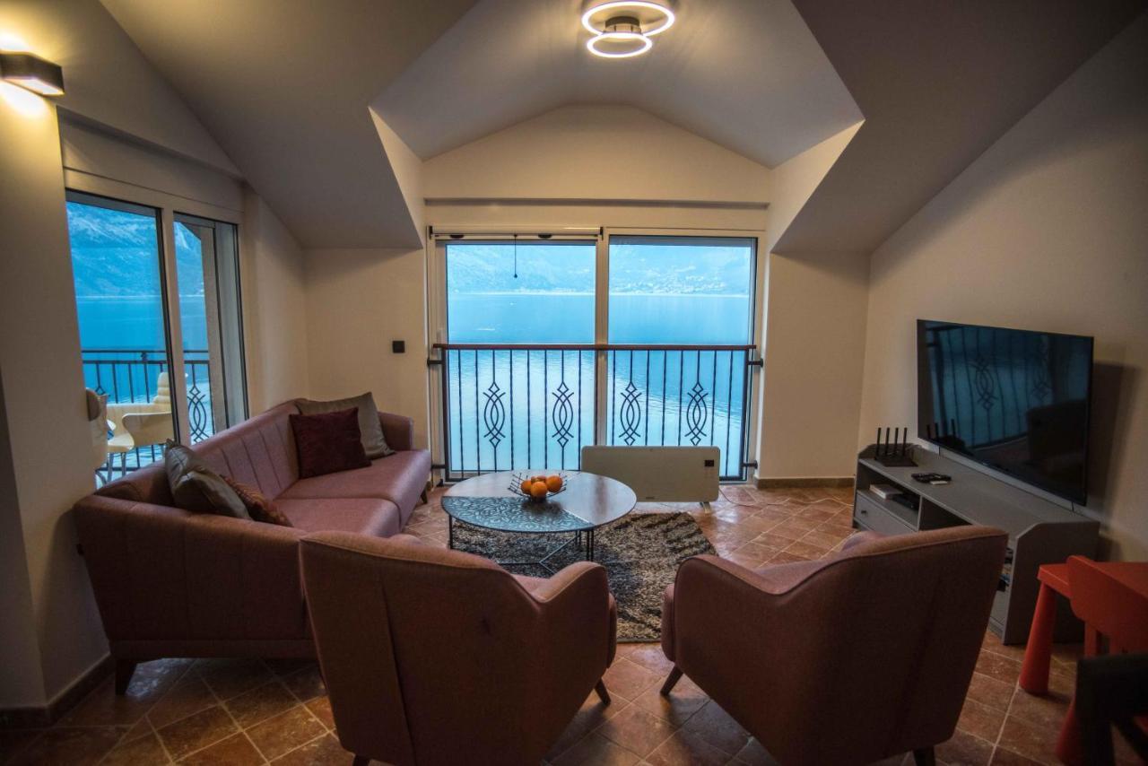Modern Waterfront 3-Bed Apartment Donja Kostanjica Eksteriør bilde